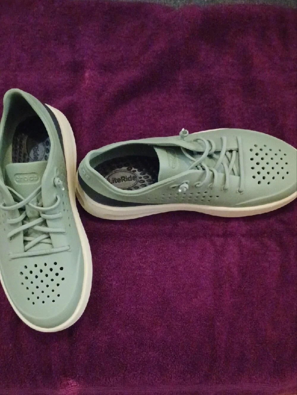 Unisex CROCS Women's/Men's Lace-Up Sneakers in Sage